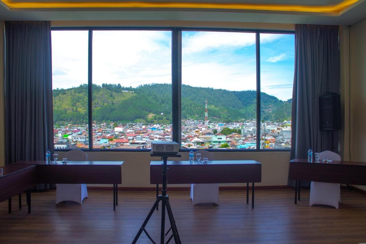 Parkside Gayo Petro Hotel Takengon Extérieur photo