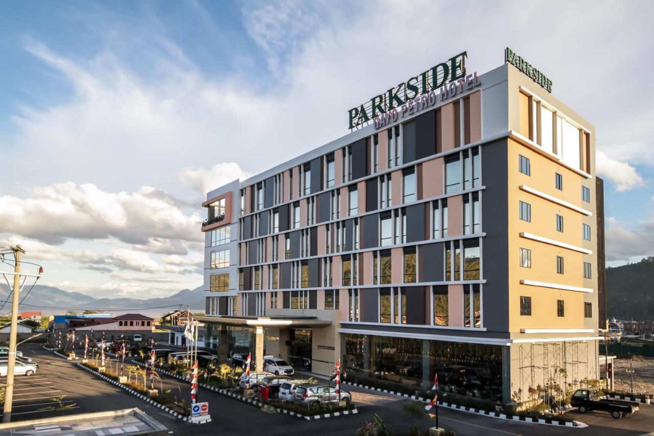 Parkside Gayo Petro Hotel Takengon Extérieur photo