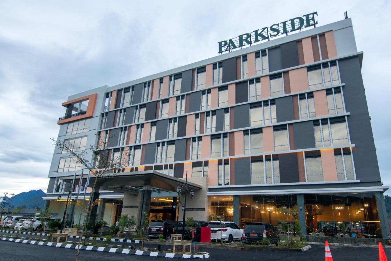 Parkside Gayo Petro Hotel Takengon Extérieur photo