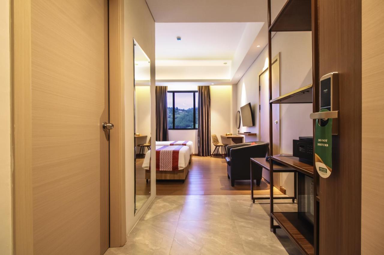 Parkside Gayo Petro Hotel Takengon Extérieur photo